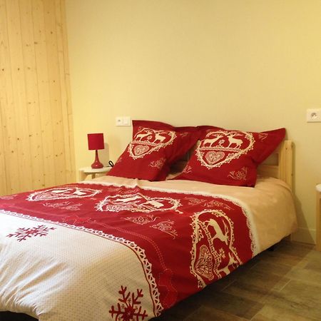 Le Chalet Des Patures Rochefort-Montagne Zewnętrze zdjęcie